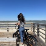 Vélo sur le cheminement autorisé